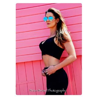 .
Your day will be what you make it...
So rise, like the sun & shine ️️️
.
.
 Photography by @onebrb .
.
.
.
.
.
.
#newday #quote #photooftheday #photographer #summer #sunnies #rayban #model #modeling #modellife #l4l #f4f #thant #kent #fitfam #fitness #photoshoot #location #instagood #instaquote #instaathlete #instahappy #girls #female #tallgirls #brunette #classy #beauty
