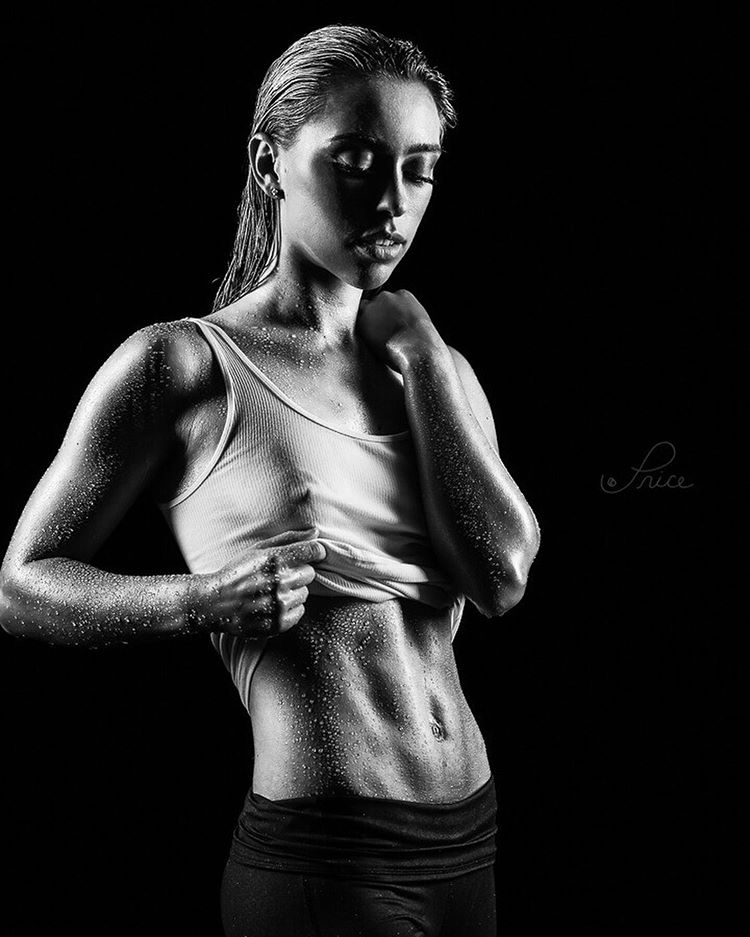 If #darkness #conceals and #light #reveals then the quest for the unknown is a quest #light. The more you know someone, the more you truly see them. The absolutely #gorgeous @hylime is #stunning, and her #beauty #illuminates out of the #shadows of the surrounding #void. #: @jpricephoto. #jpricephoto #nikonusa #profotousa #profotoglobal #beautyshot #blackandwhitephotography #skin #texture #beautifuleyes #wet #wetshoot #wetportrait #splash #fitness #abs #makeup #waterproof #lips