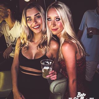 #TGIF Let the #StellarWeekend begin.
•
•
•
•
#HOURS
MONDAY Closed 
TUESDAY 7PM - 2AM 
WED 6PM - 2AM
THURS 6PM-2AM
FRI 6PM-2AM
SAT 11AM-2AM 
SUN 11AM-MIDNIGHT
#dallas #cocktails #dallas #uptown #barscene #stellarfriday #nightlife