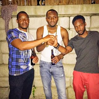 Triple threat #1unit Brothers holding a medz @silvadussofficial @RichkidMusic #AbsoluteLogics