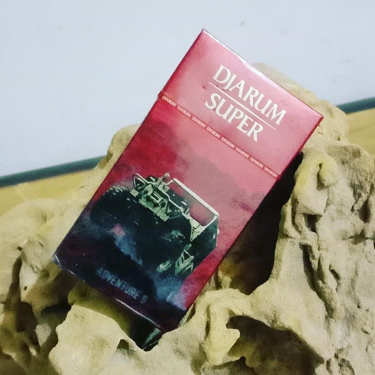 DJARUM SUPER - ADVENTURE 9
.
SKM
RF
Non PHW
12 btg
Flip-Top Box
Cukai 2008 Rp 8.050
TAR 32 mg
Nicotine 1.8 mg
Seal
.
.
PT Djarum, Kudus
Indonesia 🇮🇩
.
.
.
 #rokokindonesia @rokok.indonesia #kretekfilter @djarum_id #djarumsuper #djarum#collectibles #clove #ciggarettes #djarumsuperadventure #tembakau #kudus